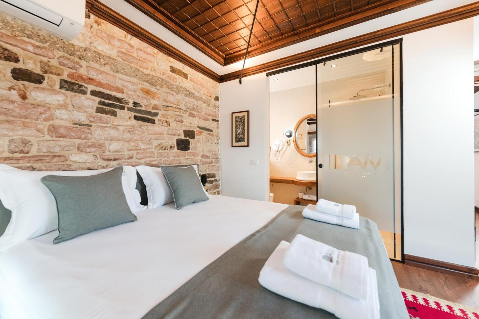 Dam Stone Boutique Hotel Gjirokastër Екстериор снимка